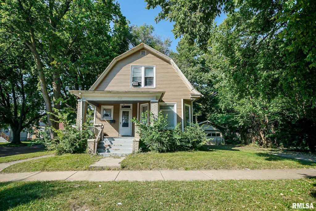 901 E ARCADIA Avenue, Peoria, IL 61603