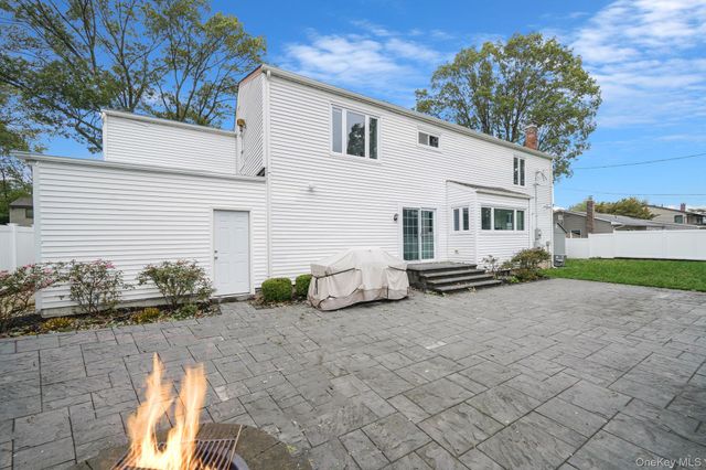 38 Hurtin Street, Port Jefferson Station, NY 11776