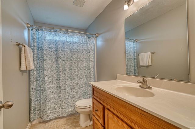 4488 Brandywine Drive, Newburgh, IN 47630