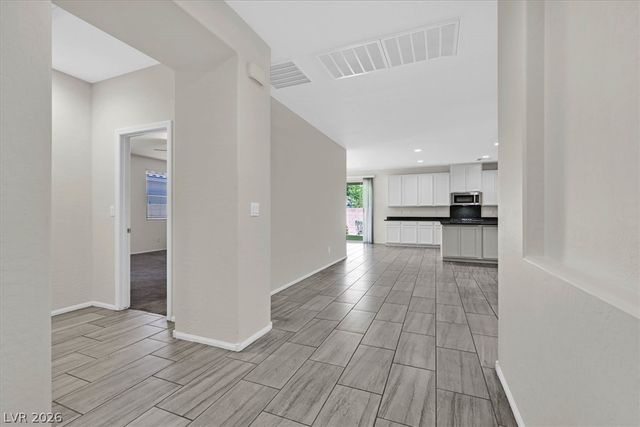 6244 Hambledon Hill Road, Las Vegas, NV 89113