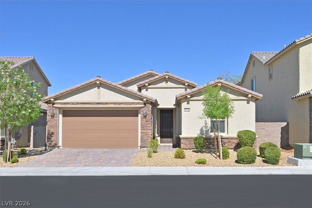 6244 Hambledon Hill Road, Las Vegas, NV 89113