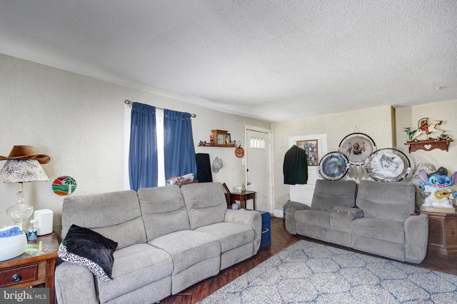 11 W CHESTNUT ST, Delmar, MD 21875