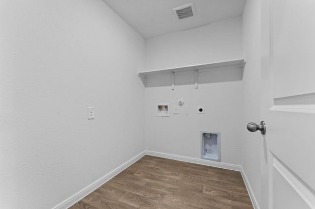 211 Las Lomas DR, San Marcos, TX 78666