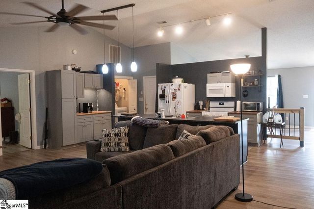 501 Hill Lane, Mauldin, SC 29652