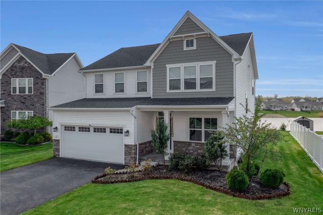 127 Sierra Drive, Amherst, NY 14228