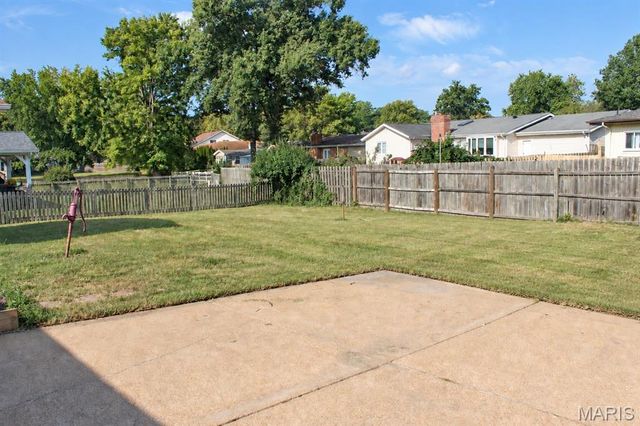 14331 Rainy Lake Drive, Chesterfield, MO 63017