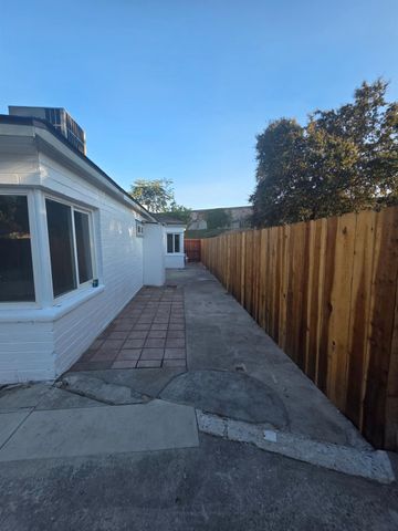 2303 Monte Diablo Ave, Stockton, CA 95203