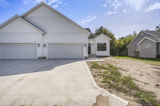 7122 Kerrie Lane, Norton Shores, MI 49456