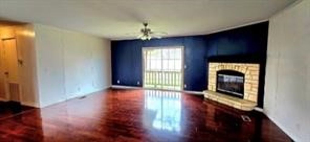 8253 Hutcheson Hill Road, Springtown, TX 76082 — photo 3