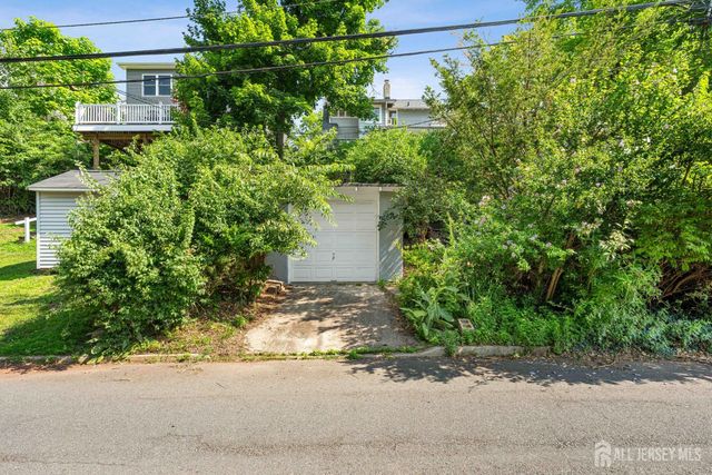 78 Lawrence Avenue, Highland Park, NJ 08904
