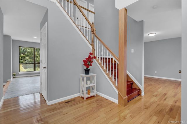 242 Trout Brook Lane, Aquebogue, NY 11901