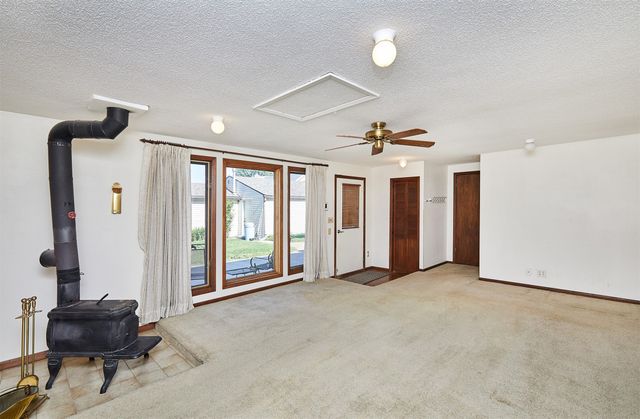 1124 West Street, Des Moines, IA 50315