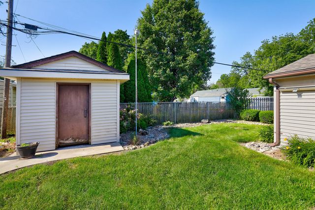 1124 West Street, Des Moines, IA 50315