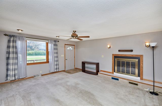 1124 West Street, Des Moines, IA 50315