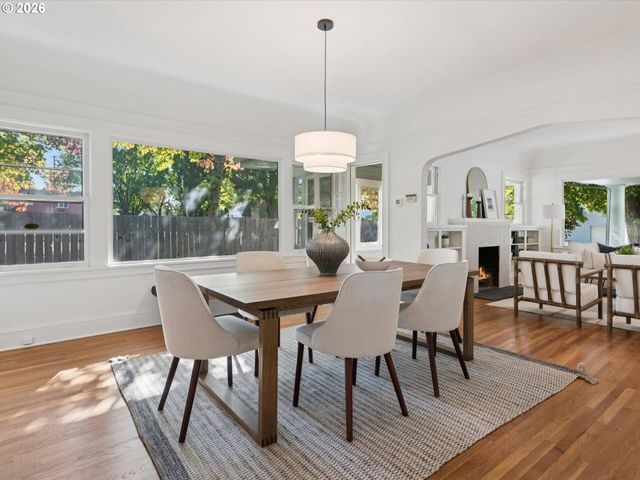 2326 Ne 48TH Ave, Portland, OR 97213