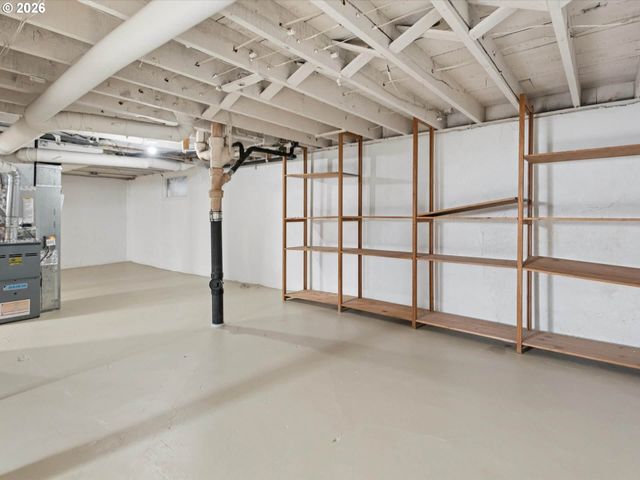 2326 Ne 48TH Ave, Portland, OR 97213