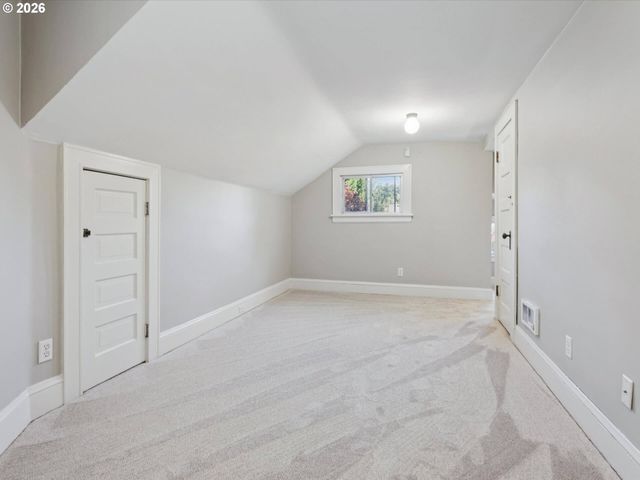 2326 Ne 48TH Ave, Portland, OR 97213