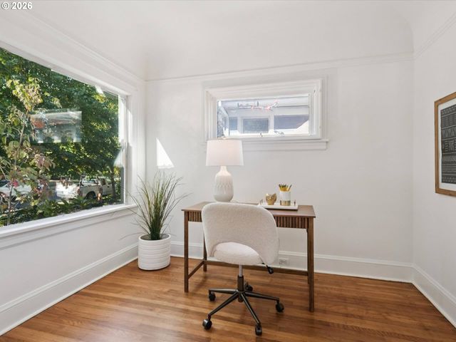 2326 Ne 48TH Ave, Portland, OR 97213