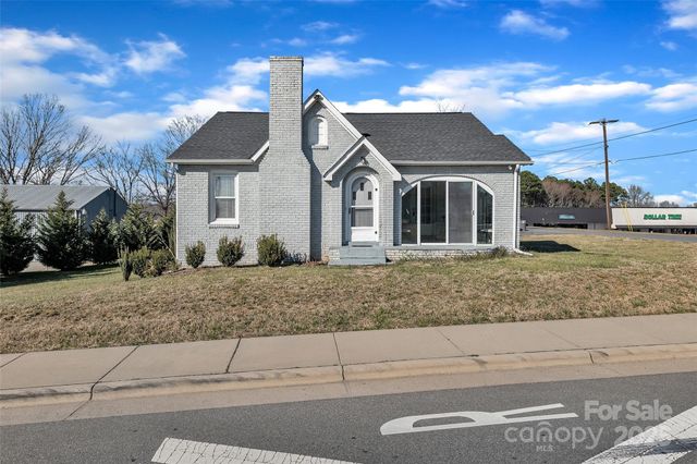 203 E 22nd Street, Kannapolis, NC 28083