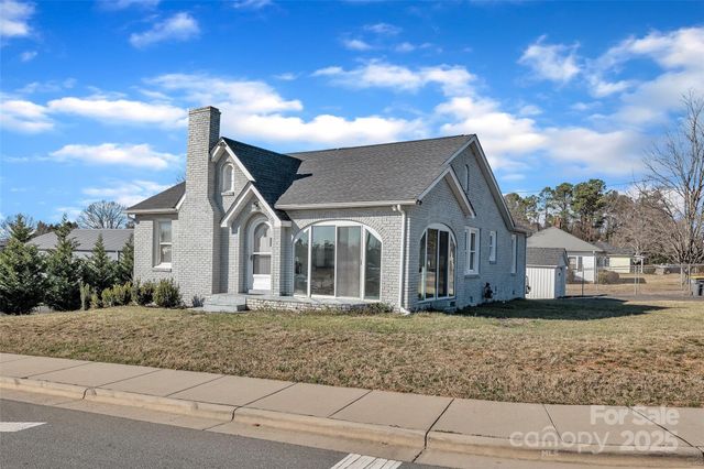 203 E 22nd Street, Kannapolis, NC 28083