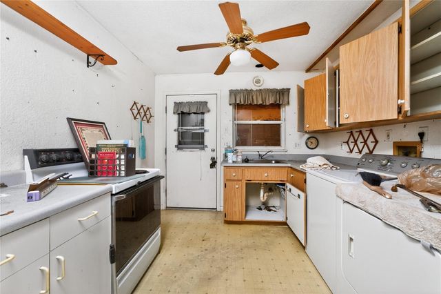 31840 WASHINGTON LOOP ROAD, Punta Gorda, FL 33982