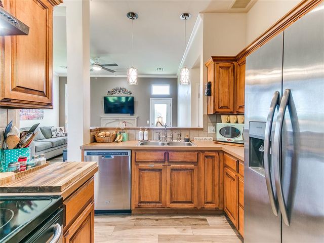 2420 Arbor Drive, Norman, OK 73071
