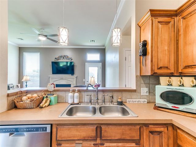 2420 Arbor Drive, Norman, OK 73071