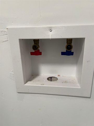 317-319 E B Street, La Porte, TX 77571