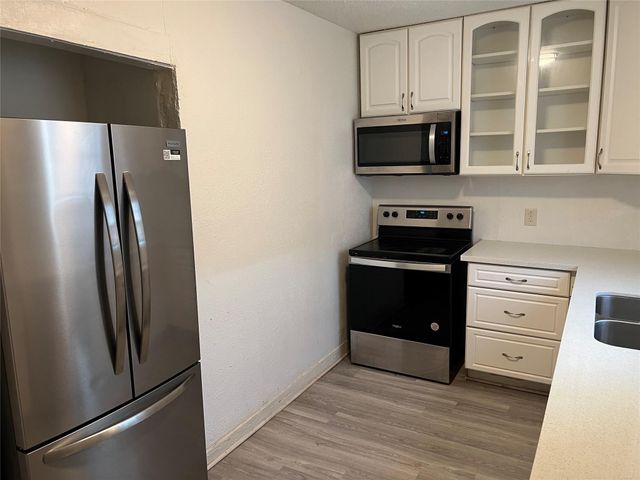 317-319 E B Street, La Porte, TX 77571