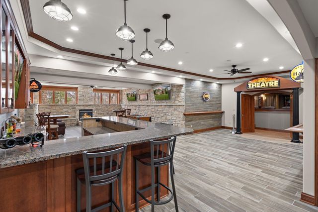 1089 George Ade Court, Crown Point, IN 46307