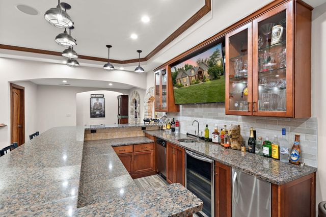 1089 George Ade Court, Crown Point, IN 46307