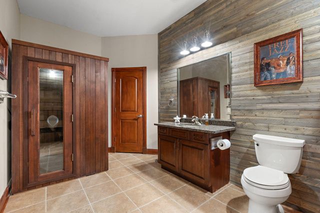 1089 George Ade Court, Crown Point, IN 46307