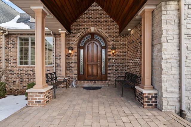 1089 George Ade Court, Crown Point, IN 46307