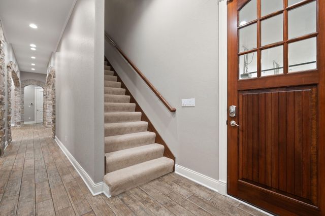 1089 George Ade Court, Crown Point, IN 46307