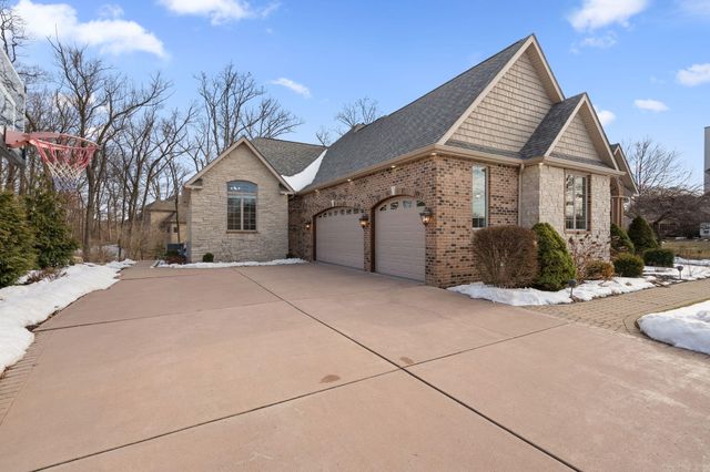 1089 George Ade Court, Crown Point, IN 46307