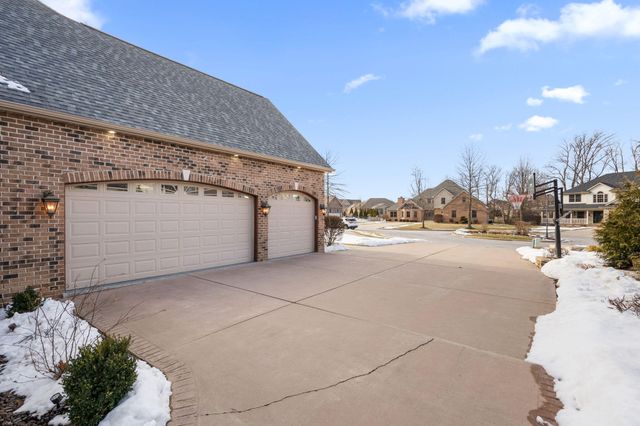 1089 George Ade Court, Crown Point, IN 46307