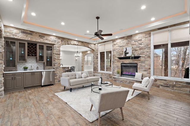 1089 George Ade Court, Crown Point, IN 46307