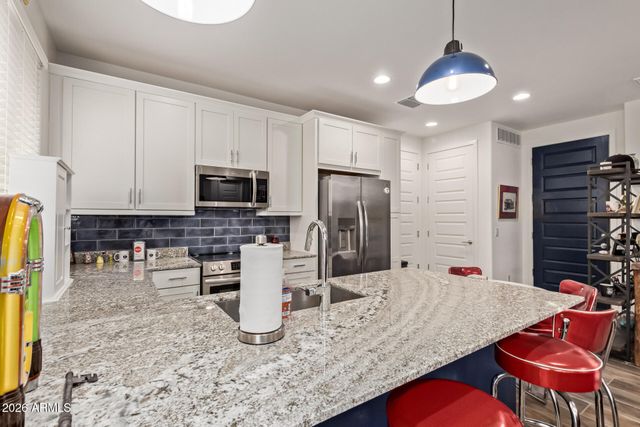 3221 E Ranchhand Drive, San Tan Valley, AZ 85140