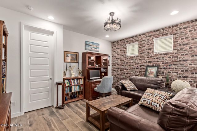 3221 E Ranchhand Drive, San Tan Valley, AZ 85140