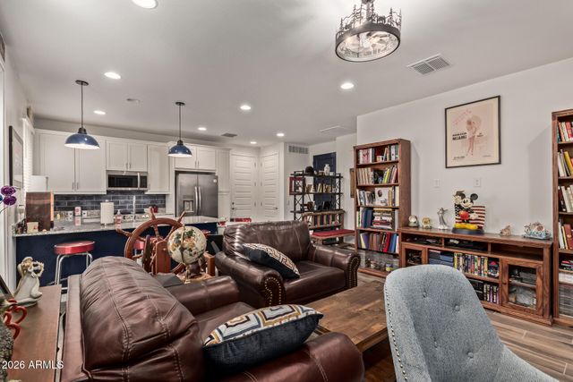 3221 E Ranchhand Drive, San Tan Valley, AZ 85140