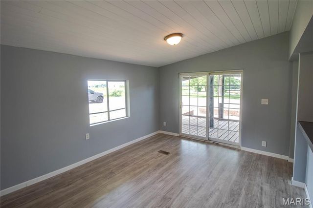 30396 Domino Lane, Godfrey, IL 62035