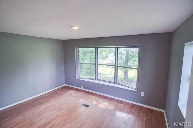 30396 Domino Lane, Godfrey, IL 62035