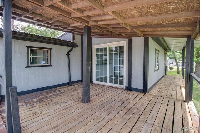 30396 Domino Lane, Godfrey, IL 62035
