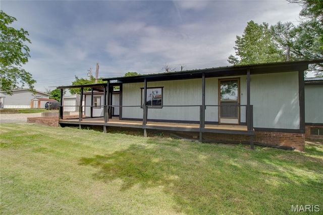 30396 Domino Lane, Godfrey, IL 62035
