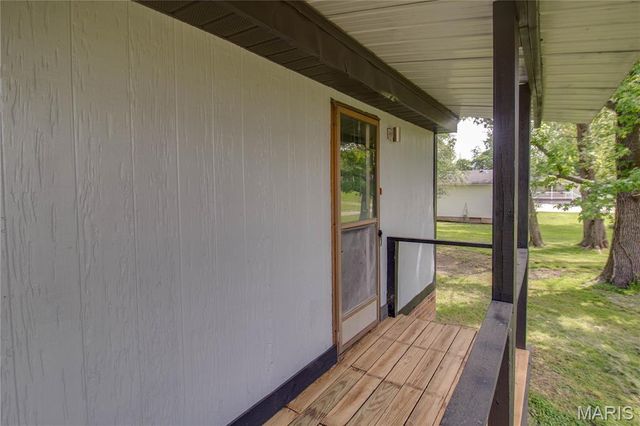 30396 Domino Lane, Godfrey, IL 62035