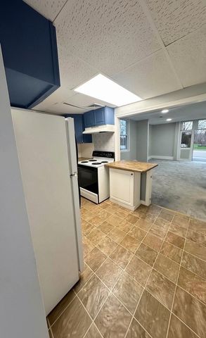 14 West St 1, East Bridgewater, MA 02333