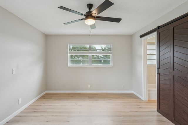 244 Camden J, West Palm Beach, FL 33417