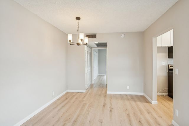 244 Camden J, West Palm Beach, FL 33417