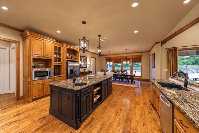 5410 Valley Oak Court, Mckinney, TX 75071
