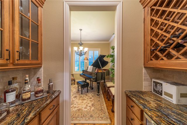 5410 Valley Oak Court, Mckinney, TX 75071